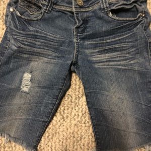 Almost famous capris